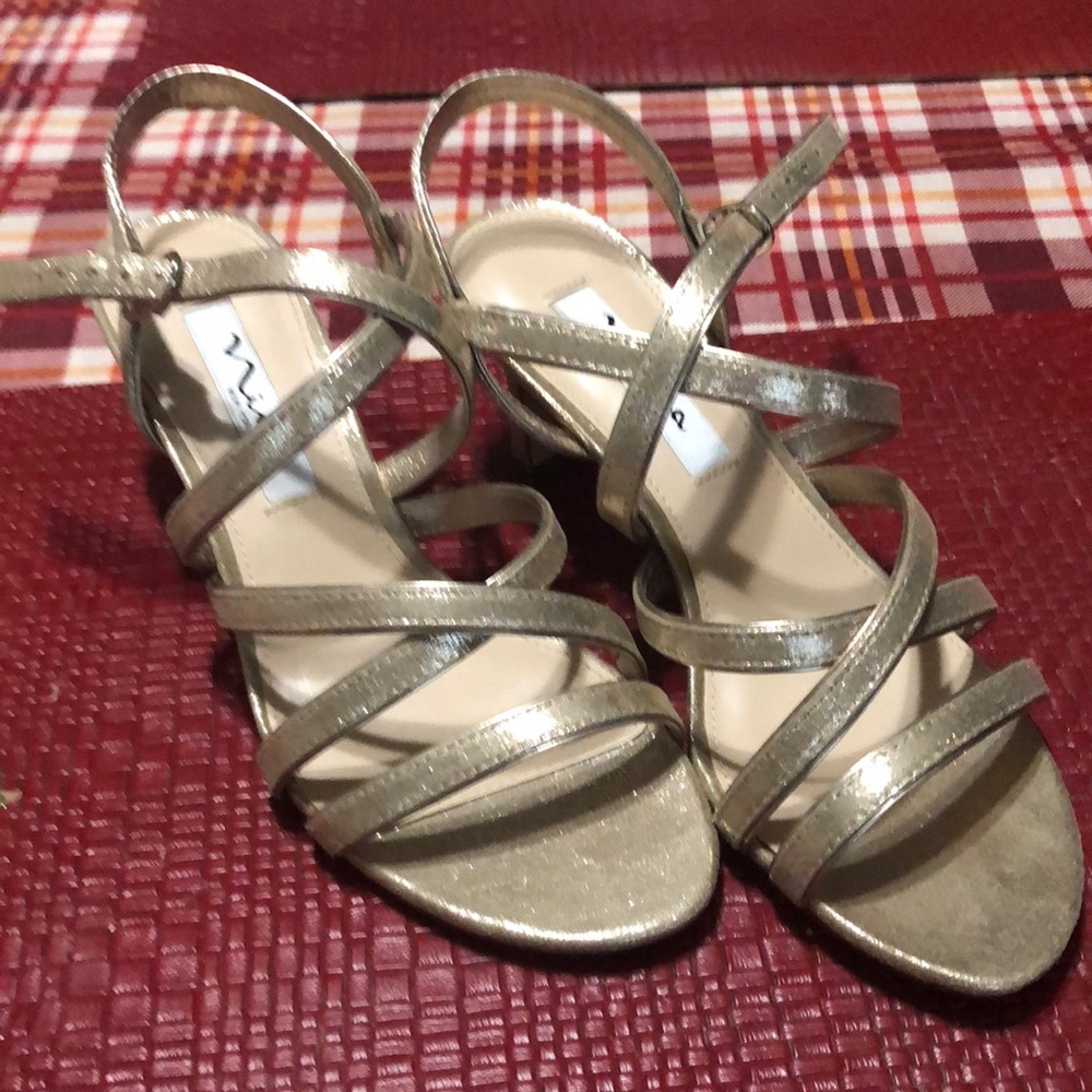Dress shoes